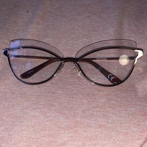 Clear frame glasses